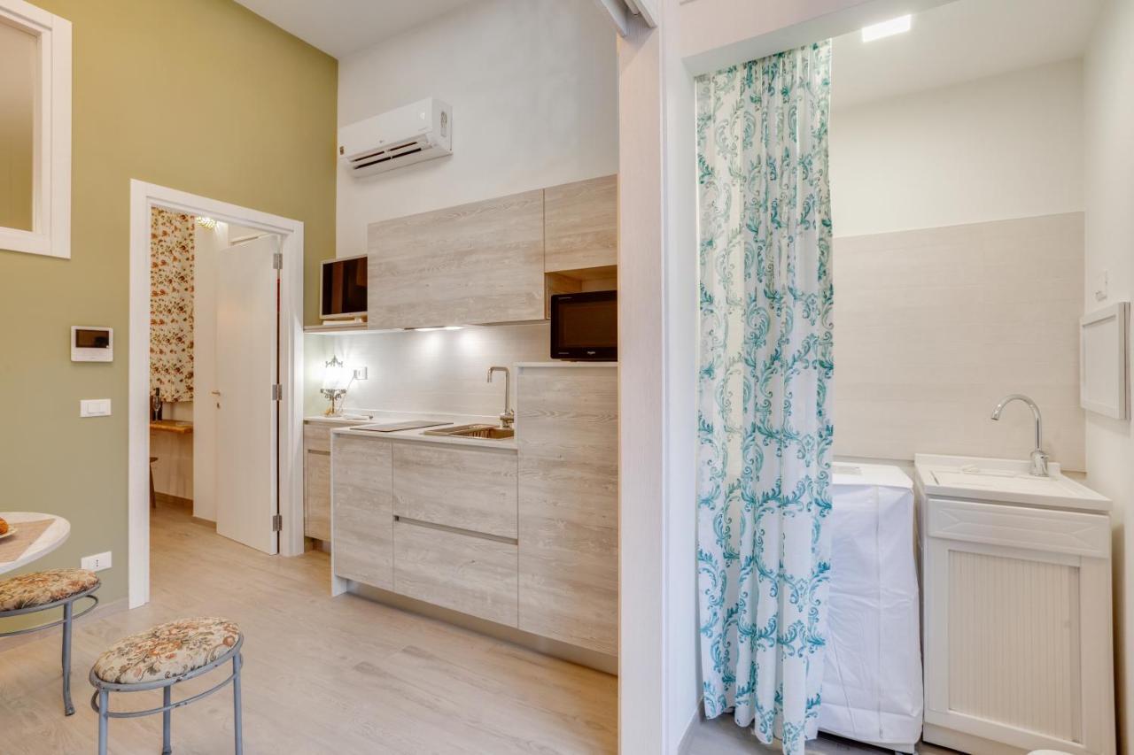 Madame Bari' Suite Apt In The Heart Of Bari Kültér fotó