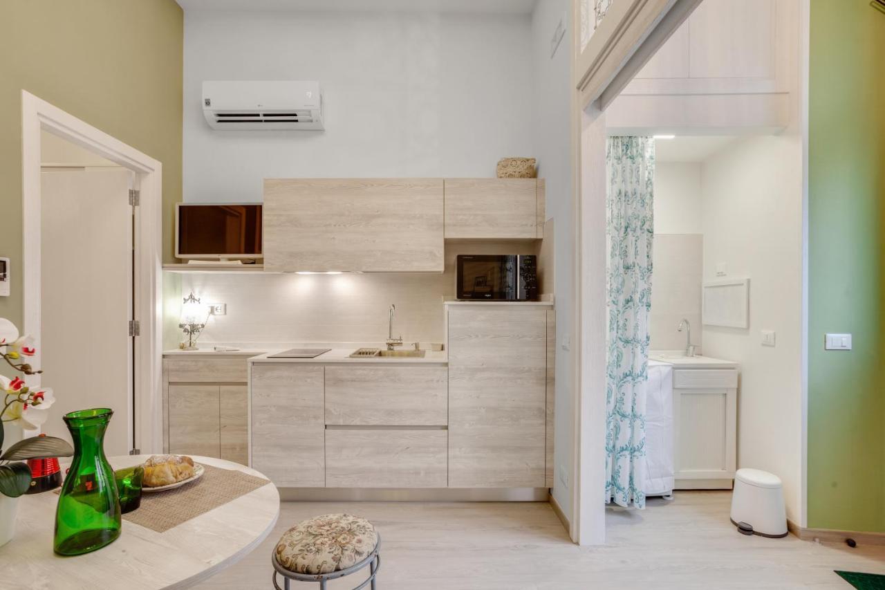 Madame Bari' Suite Apt In The Heart Of Bari Kültér fotó