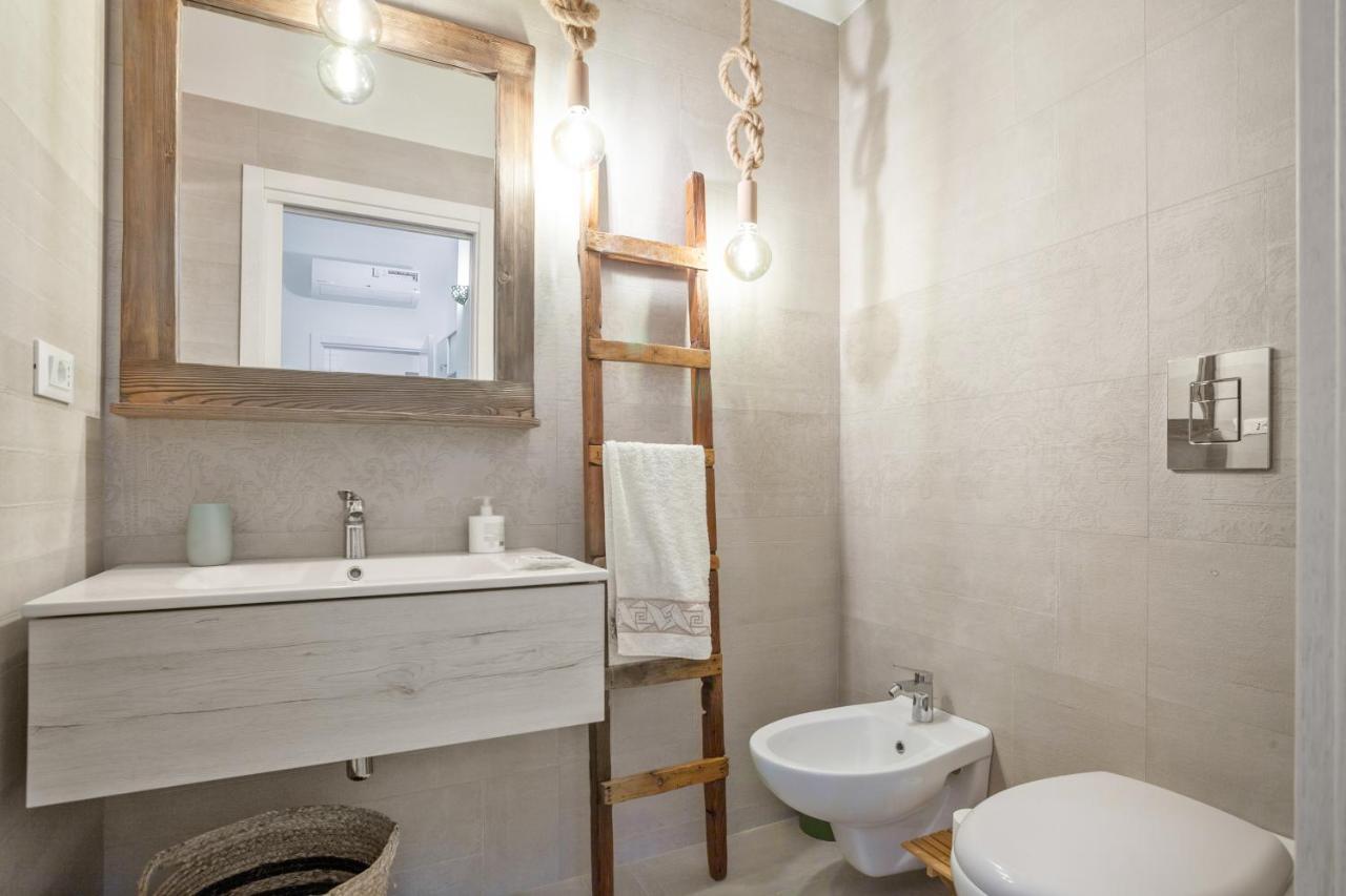 Madame Bari' Suite Apt In The Heart Of Bari Kültér fotó