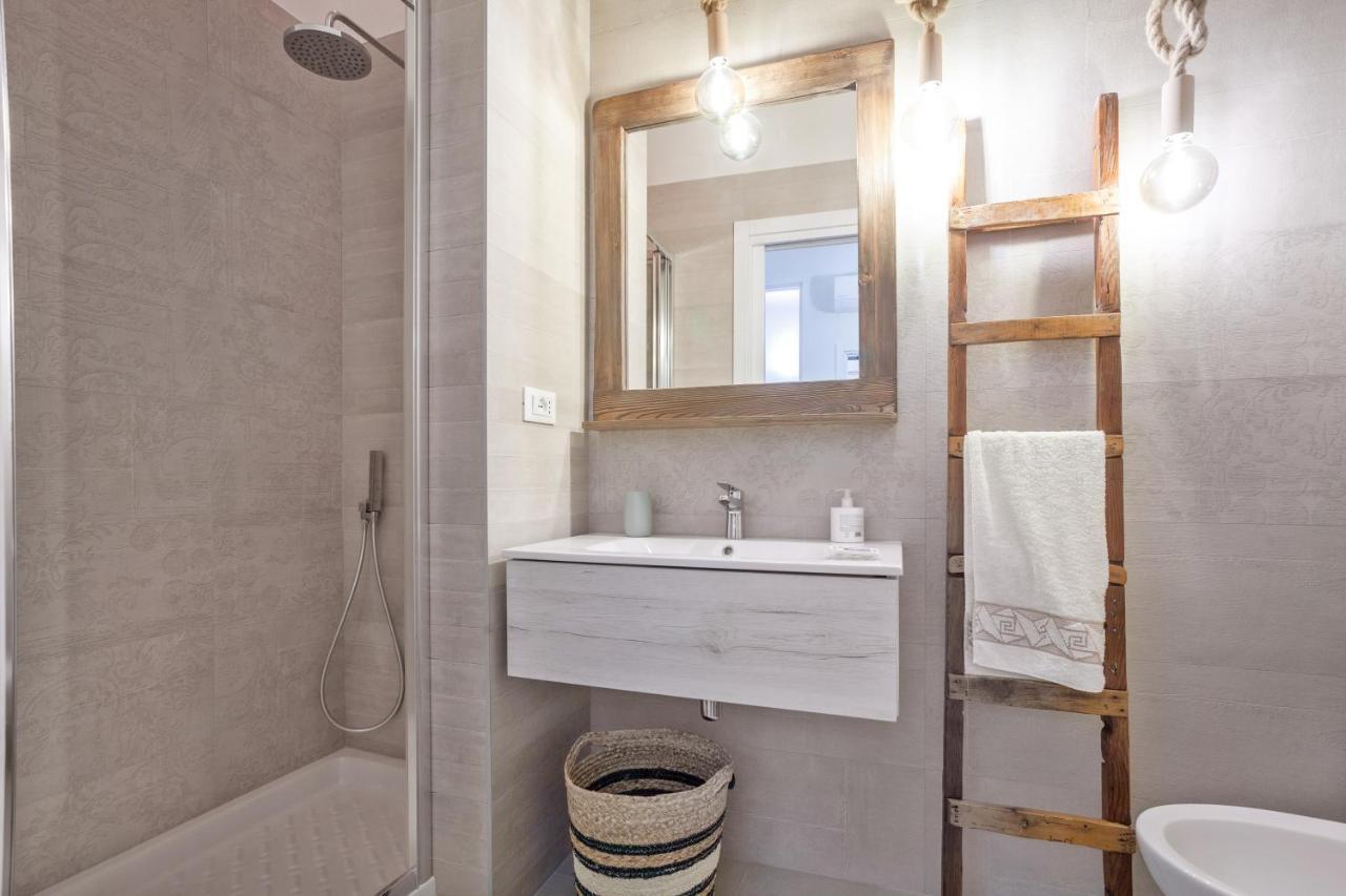 Madame Bari' Suite Apt In The Heart Of Bari Kültér fotó